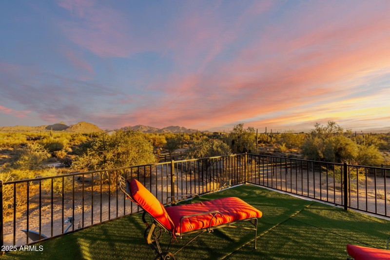 Lounge & Enjoy the View