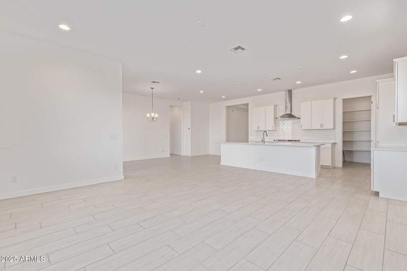 10-MWE- lot 56- 21926 E Bonanza