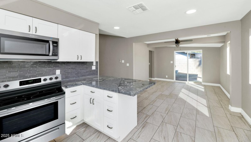 2555 S Patterson Street