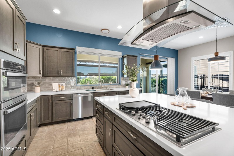 12-web-or-mls-35532 N Sunset Trail-15