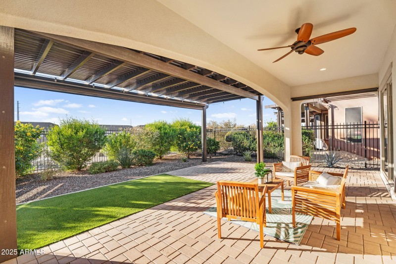 31-web-or-mls-35532 N Sunset Trail-33