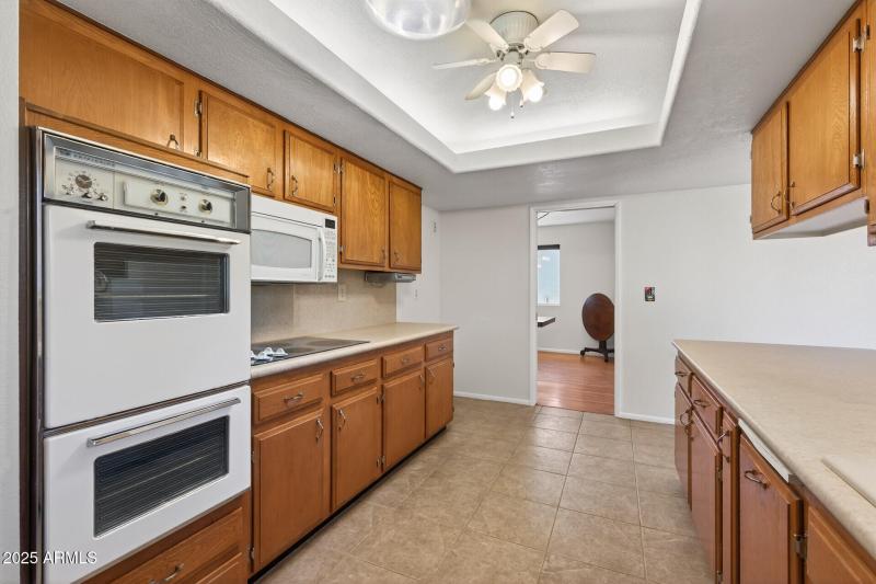 24_10331_W_Prairie_Hills_Cir24_mls