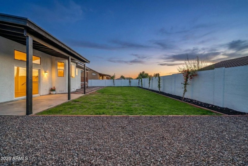 17458 N 64th Dr VT 2