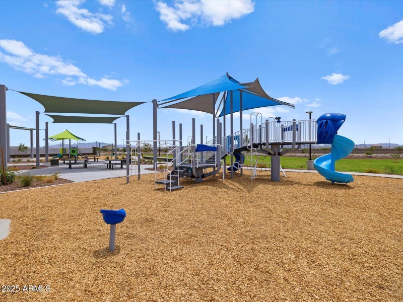 Allure Vista Community