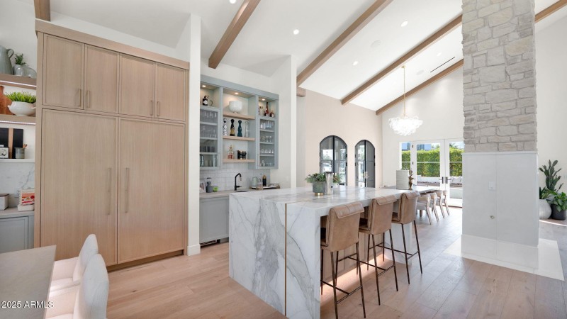 27-web-or-mls-P1243342