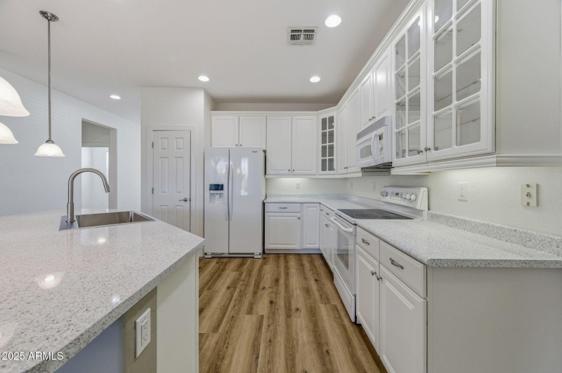 23-web-or-mls-42534 W Heavenly Place-23