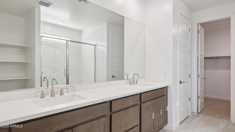 3985_Phoenician_Lot 2078_Aloravita_Peori