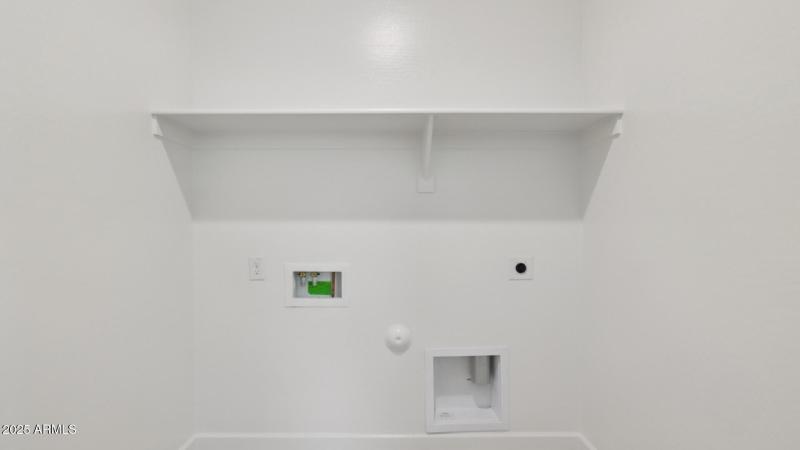 3985_Phoenician_Lot 2078_Aloravita_Peori