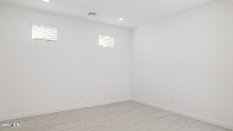 3985_Phoenician_Lot 2081_Aloravita_Peori