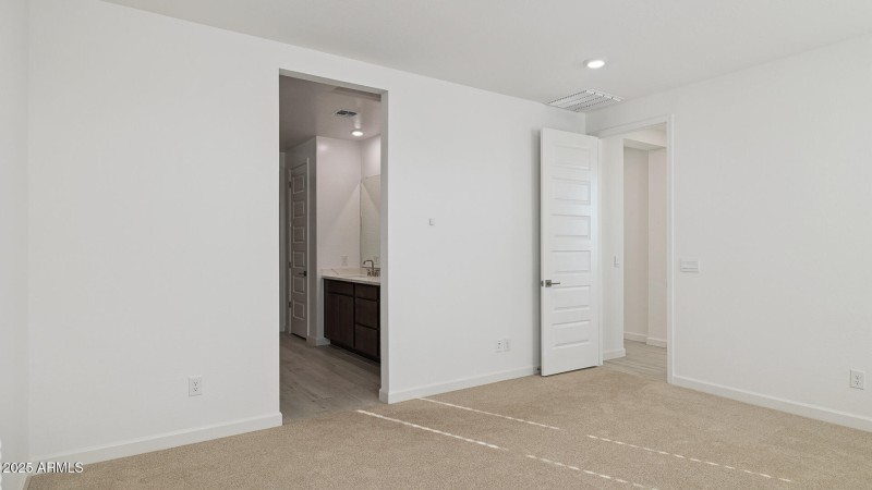 3985_Phoenician_Lot 2081_Aloravita_Peori