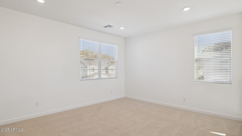 3985_Phoenician_Lot 2081_Aloravita_Peori