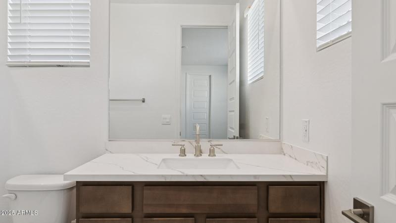 3985_Phoenician_Lot 2081_Aloravita_Peori