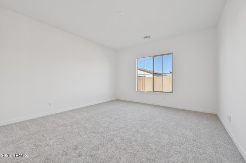 24-web-or-mls-E Stirrup St-S1212-024