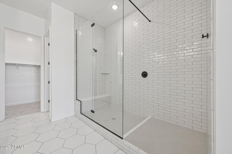 28-web-or-mls-E Stirrup St-S1212-028