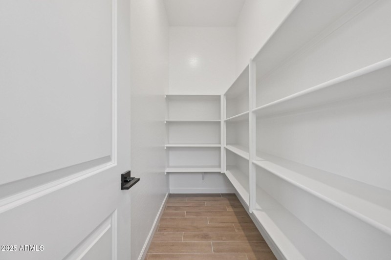 34-web-or-mls-E Stirrup St-S1212-034