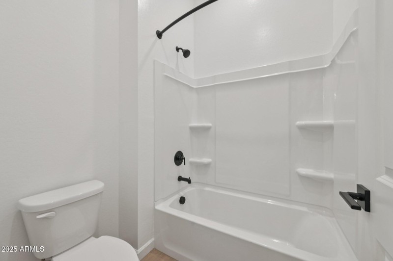 44-web-or-mls-E Stirrup St-S1212-044