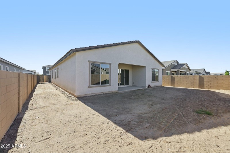 48-web-or-mls-E Stirrup St-S1212-048