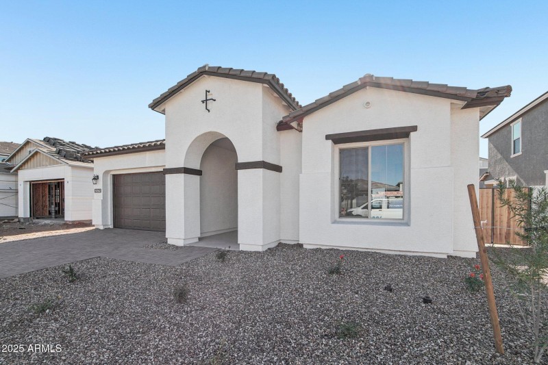 3-web-or-mls-E Saddle Way-S1212-003