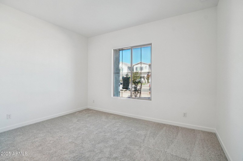 18-web-or-mls-E Saddle Way-S1212-018