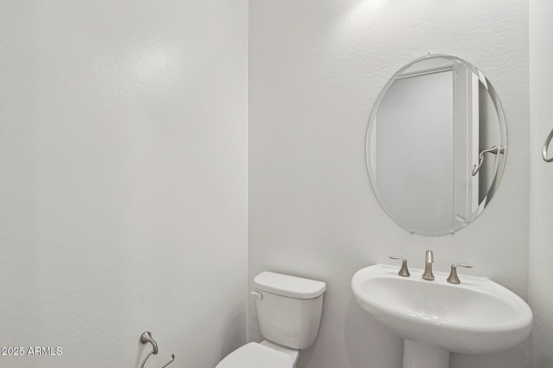 23-web-or-mls-E Saddle Way-S1212-023