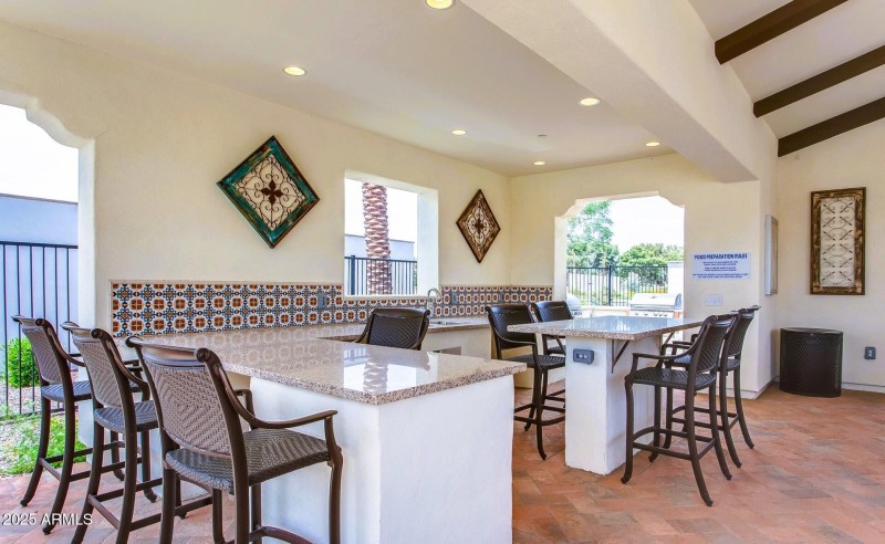 Comm Outdoor Kitchen-bar - Cachet at Wig