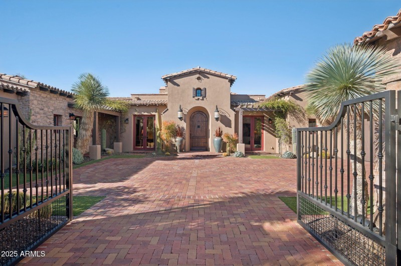 5-web-or-mls-10986-e-wildcat-hill-rd