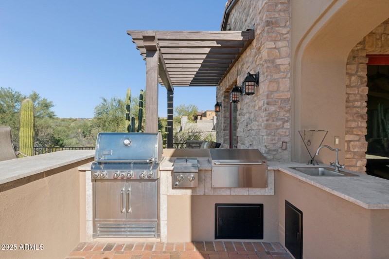 Built-In BBQ