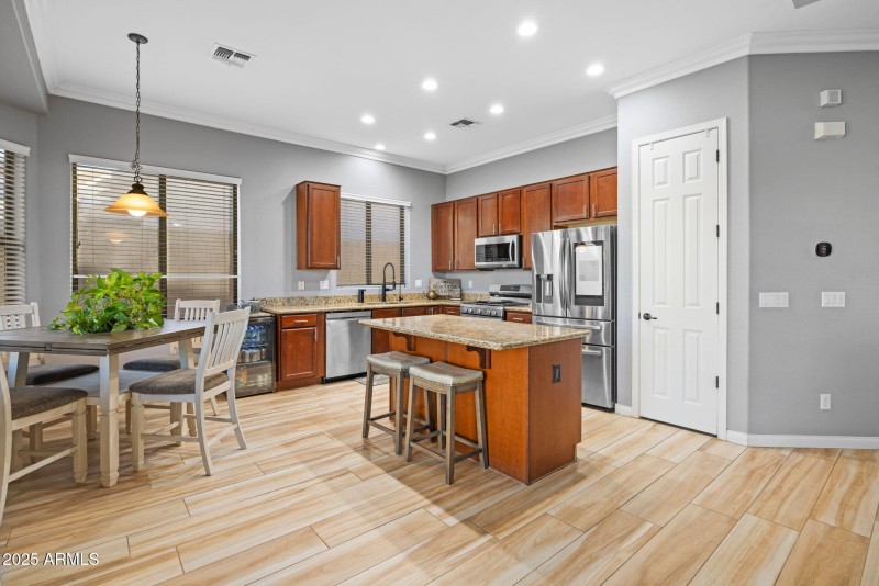 15-web-or-mls-4418-w-phalen-dr