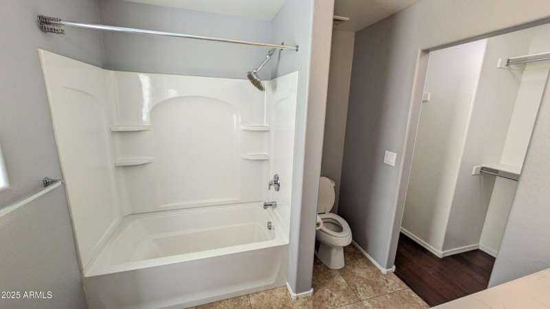 PXL_20251214_181157148