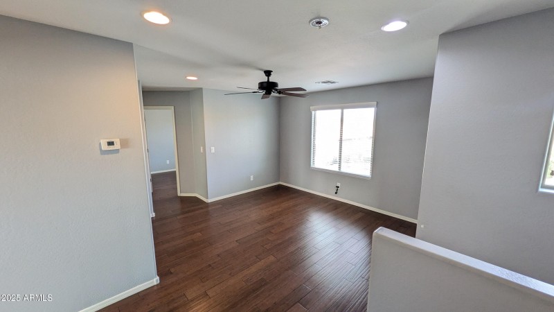 PXL_20251214_181213786