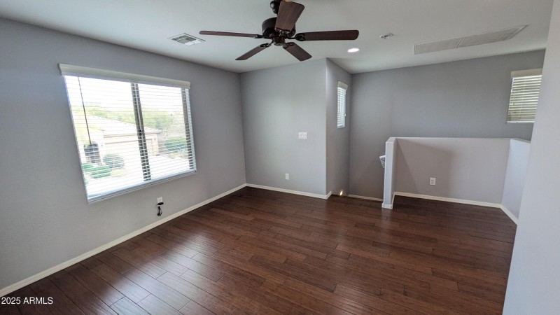 PXL_20251214_181503403