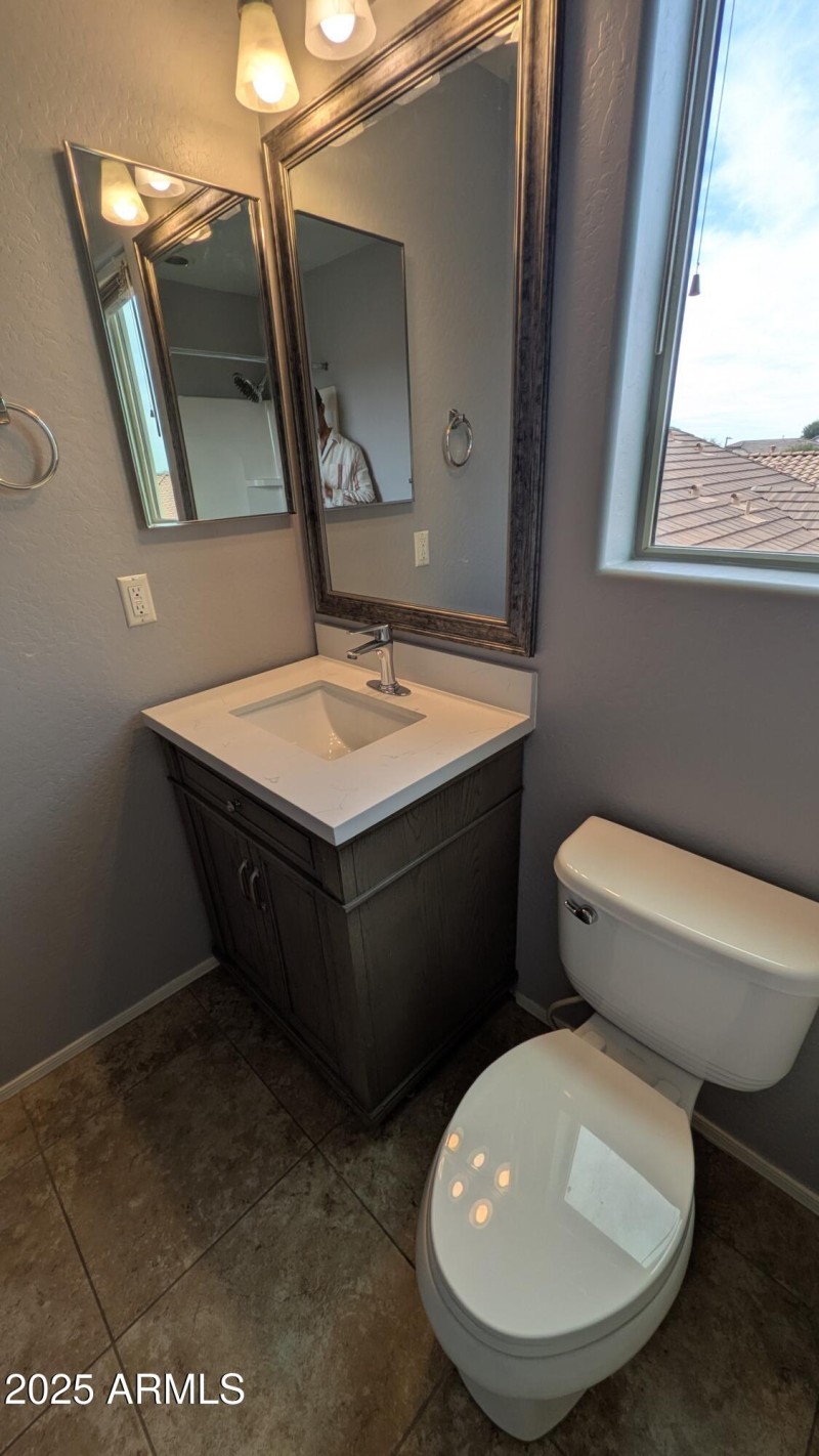 PXL_20251214_182327990