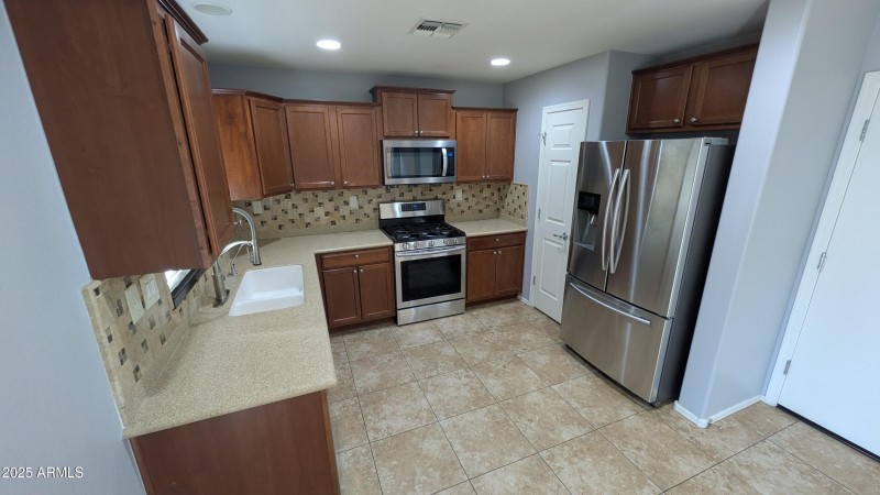 PXL_20251214_183539380