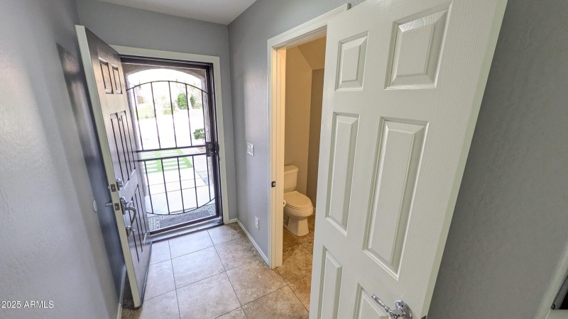 PXL_20251214_190529266