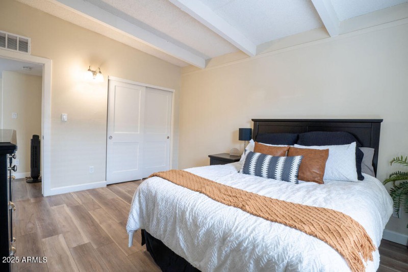 Large primary bedroom