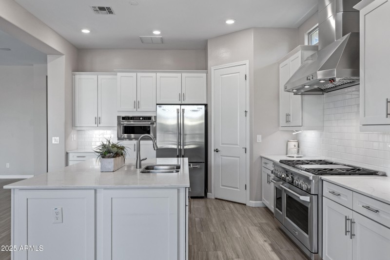 22342 E Pickett Ct-12