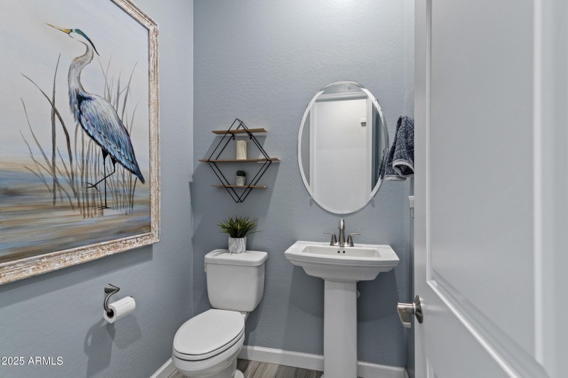 22342 E Pickett Ct-27