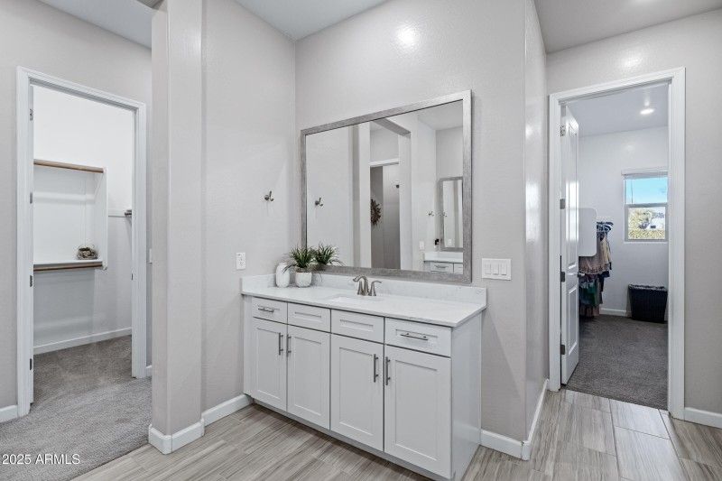 22342 E Pickett Ct-33