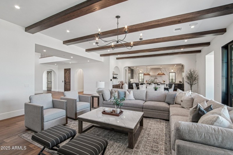 11-web-or-mls-N Echo Canyon Ln-S1412-011