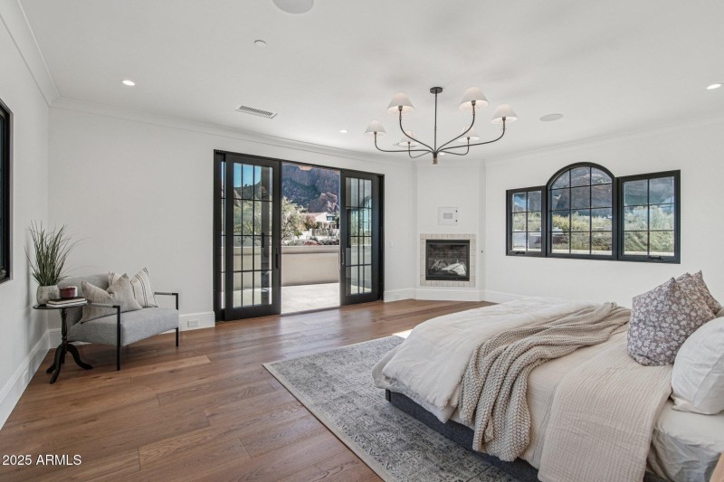 21-web-or-mls-N Echo Canyon Ln-S1412-021