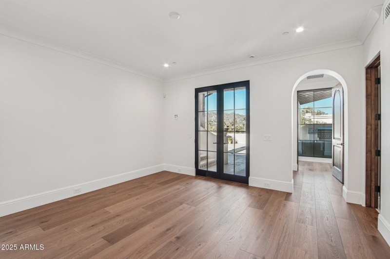 38-web-or-mls-N Echo Canyon Ln-S1412-038