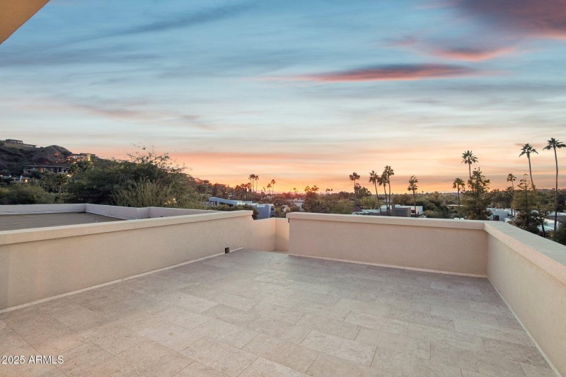 83-web-or-mls-RT-1412-12