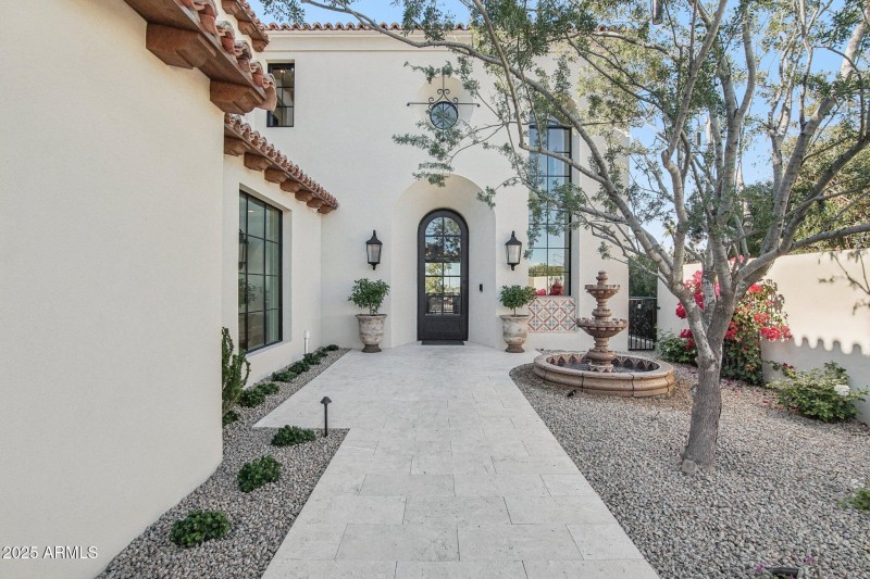 4-web-or-mls-N Echo Canyon Ln-S1412-004