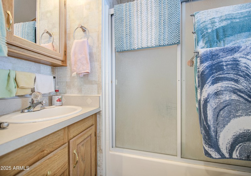 Bathroom-pic 2
