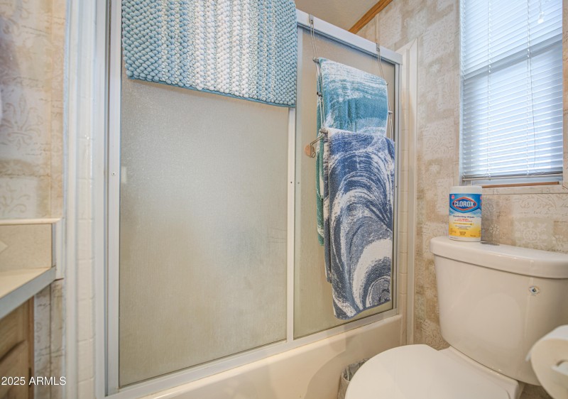 Bathroom-pic 3