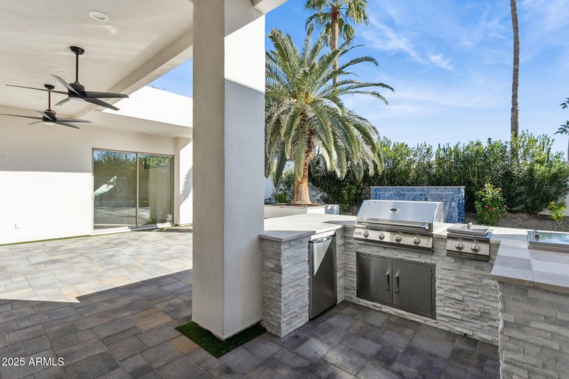 13-web-or-mls-8713-n-80th-pl