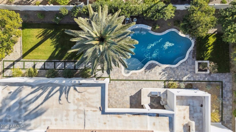 10-web-or-mls-8713-n-80th-pl