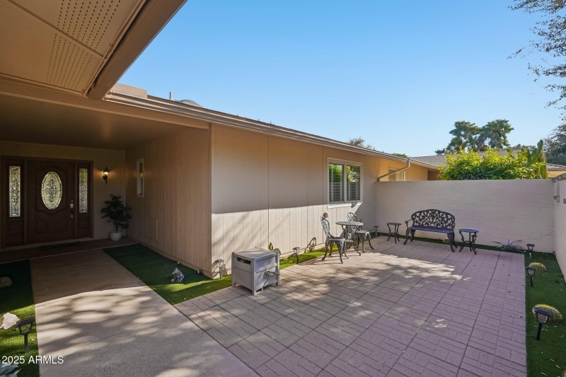 7-web-or-mls-N 103rd Ave-S1412-007