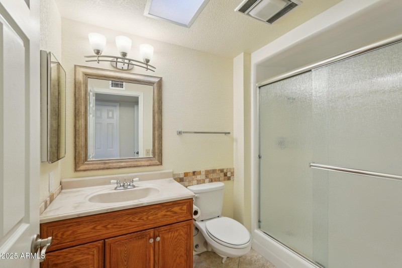 28-web-or-mls-N 103rd Ave-S1412-028