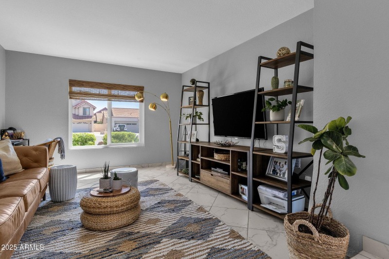 8-web-or-mls-13250-n-91st-st